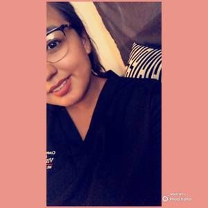 Meet your Posher, Crystal